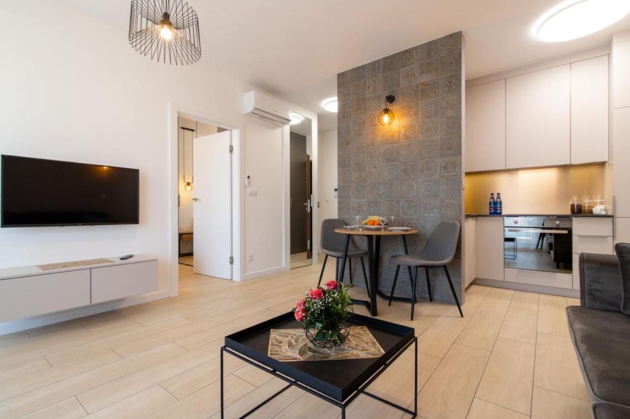 Vip Apartamenty Butikowa ビャウィストク エクステリア 写真