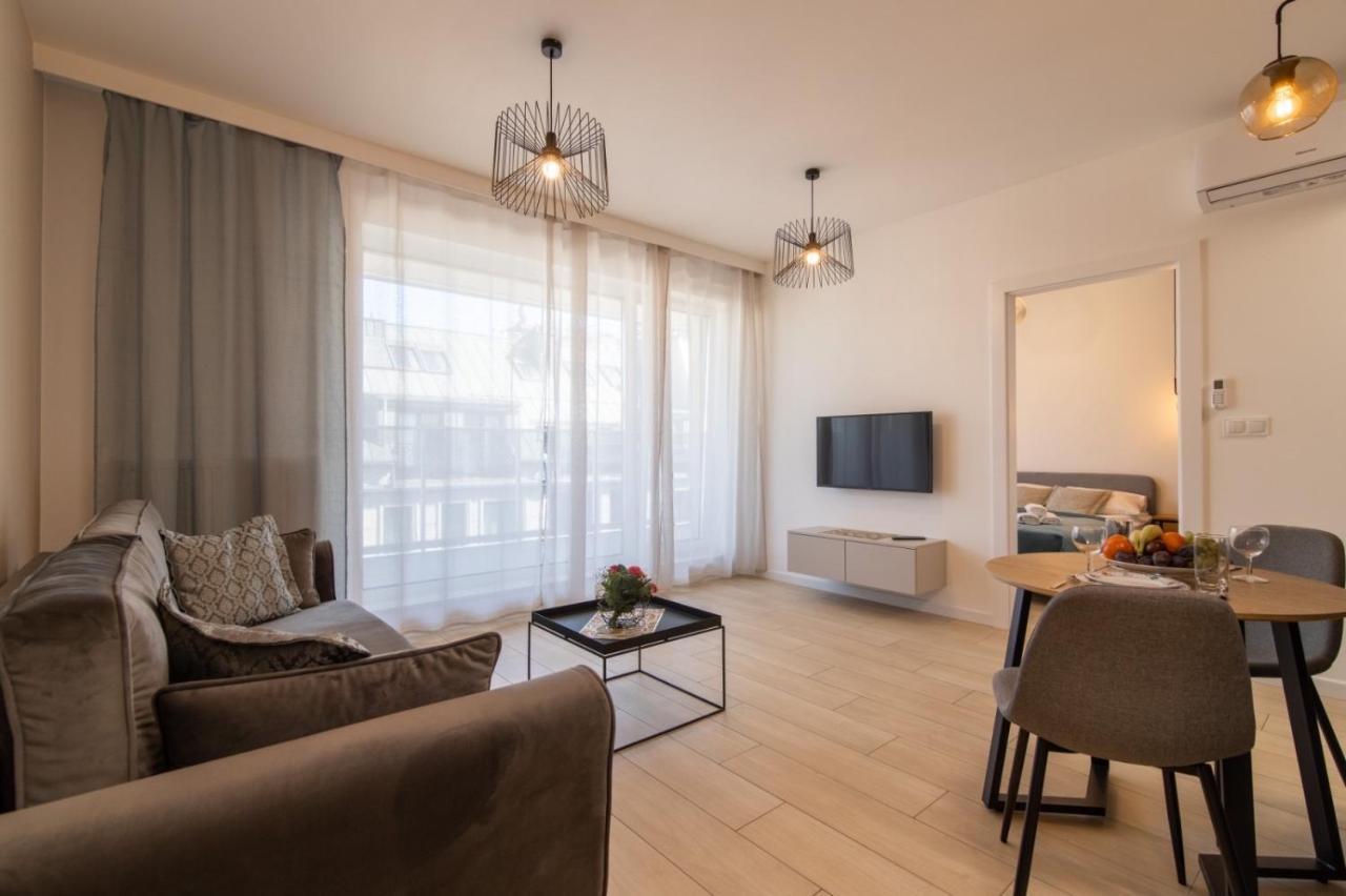 Vip Apartamenty Butikowa ビャウィストク エクステリア 写真